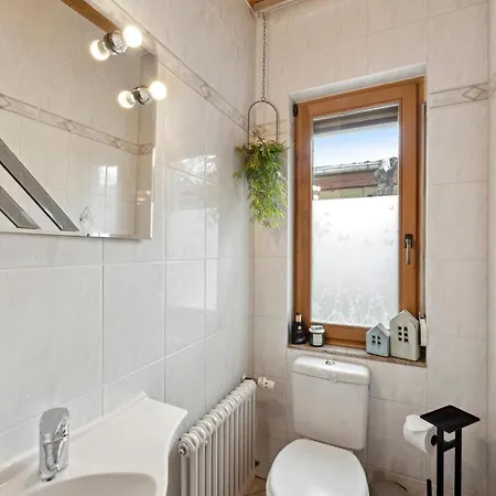 Dom wakacyjny In With Wifi